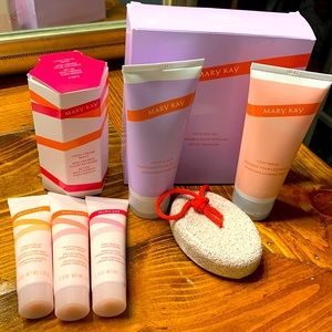 Mary Kay sets